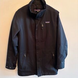 Patagonia Men's Black Softshell Performance Jacket size XS